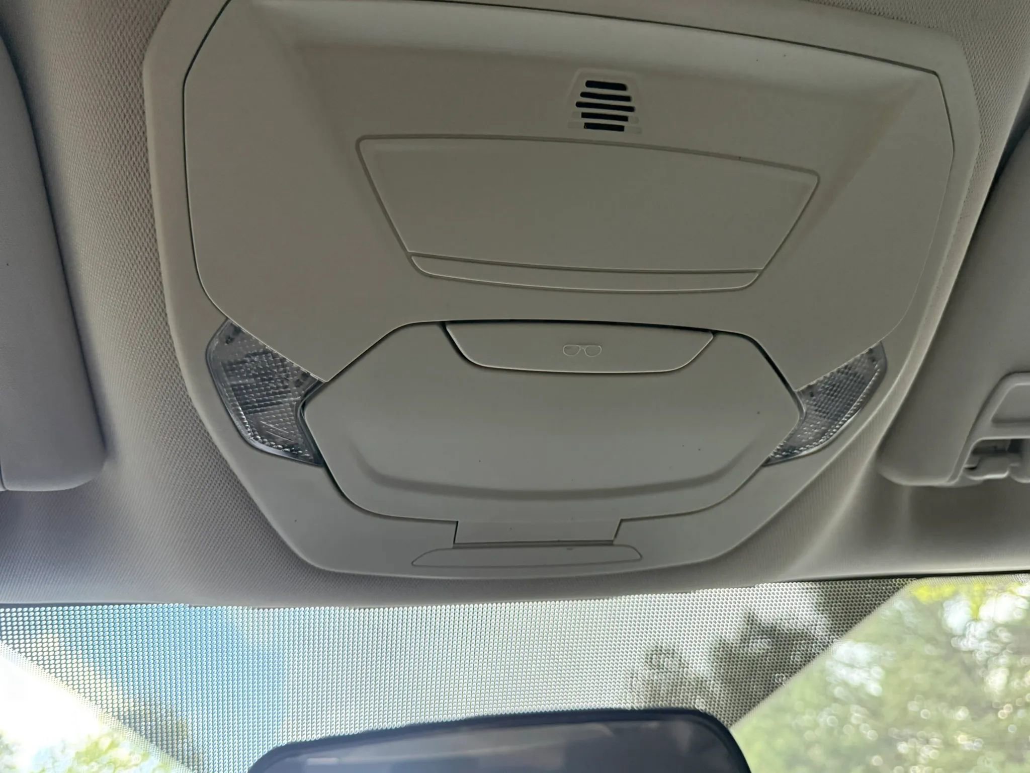 Used 2018 Ford Escape SE image 24