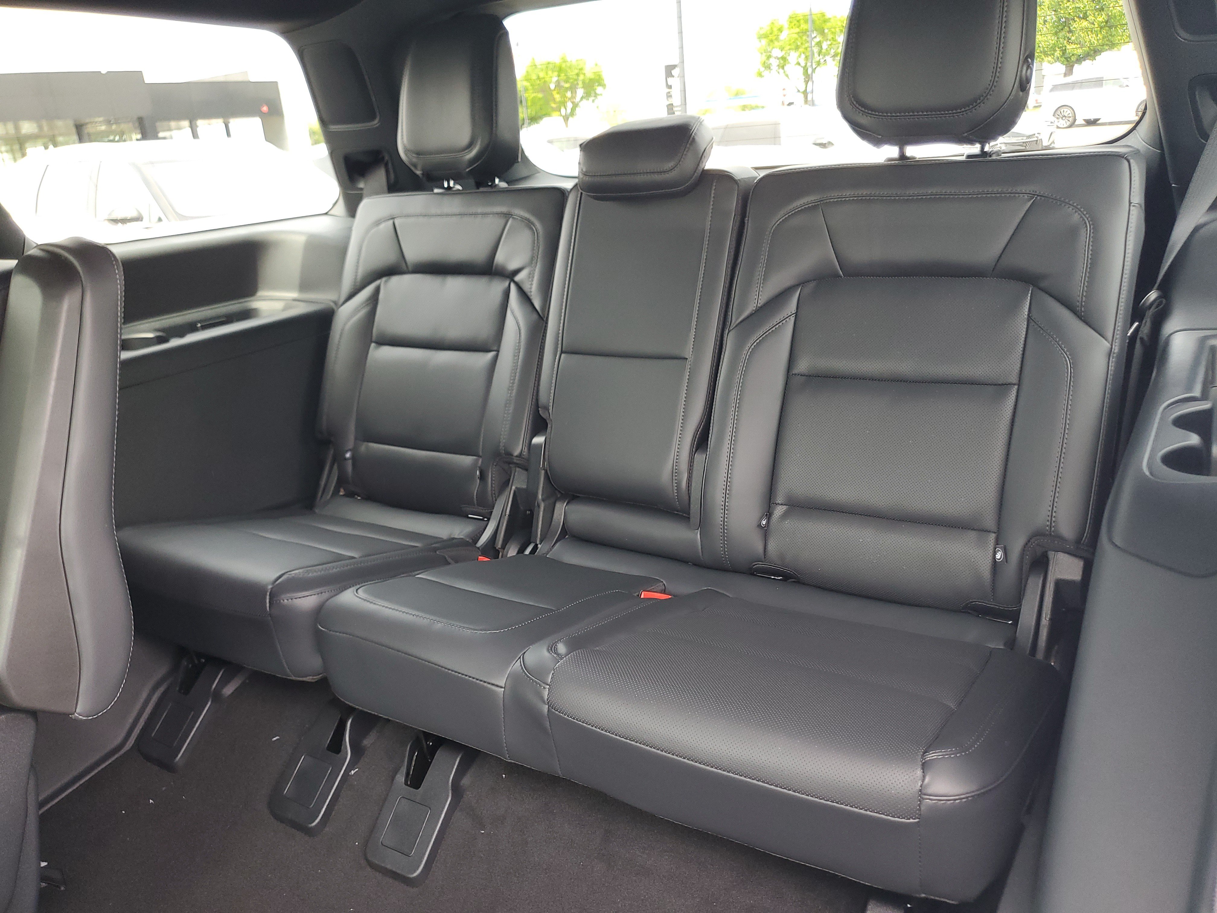 New 2026 Lincoln Navigator Reserve w/ Jet Appearance Package AWD/4WD image 31