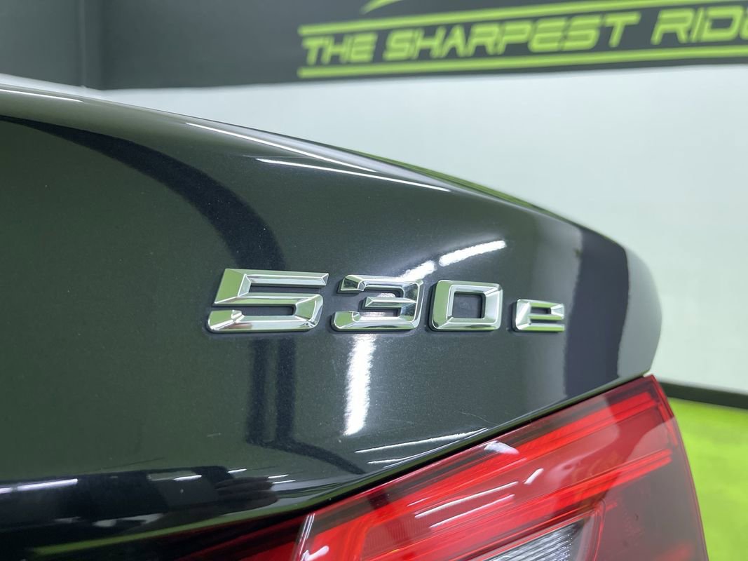 Used 2018 BMW 530e w/ Premium Package 2 image 13