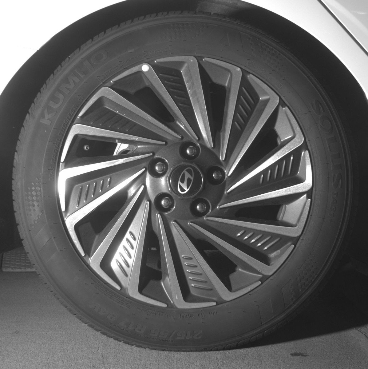 Used 2025 Hyundai Sonata SEL FWD image 15