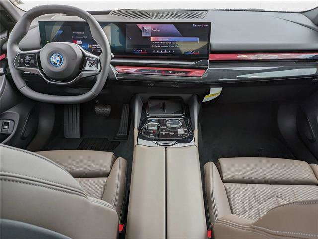 Used 2024 BMW i5 eDrive40i w/ Premium Package image 16