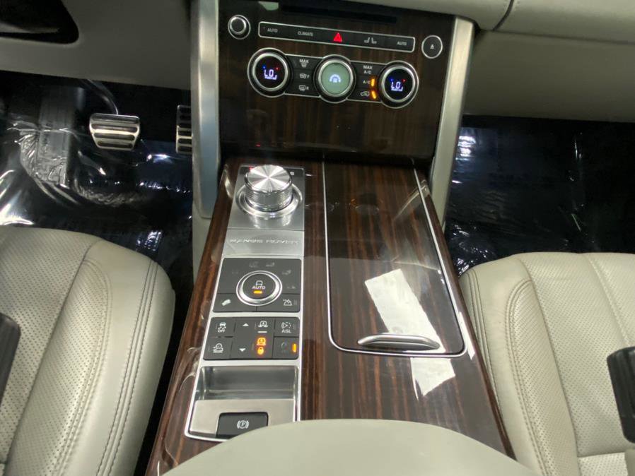 Used 2016 Land Rover Range Rover Autobiography image 29