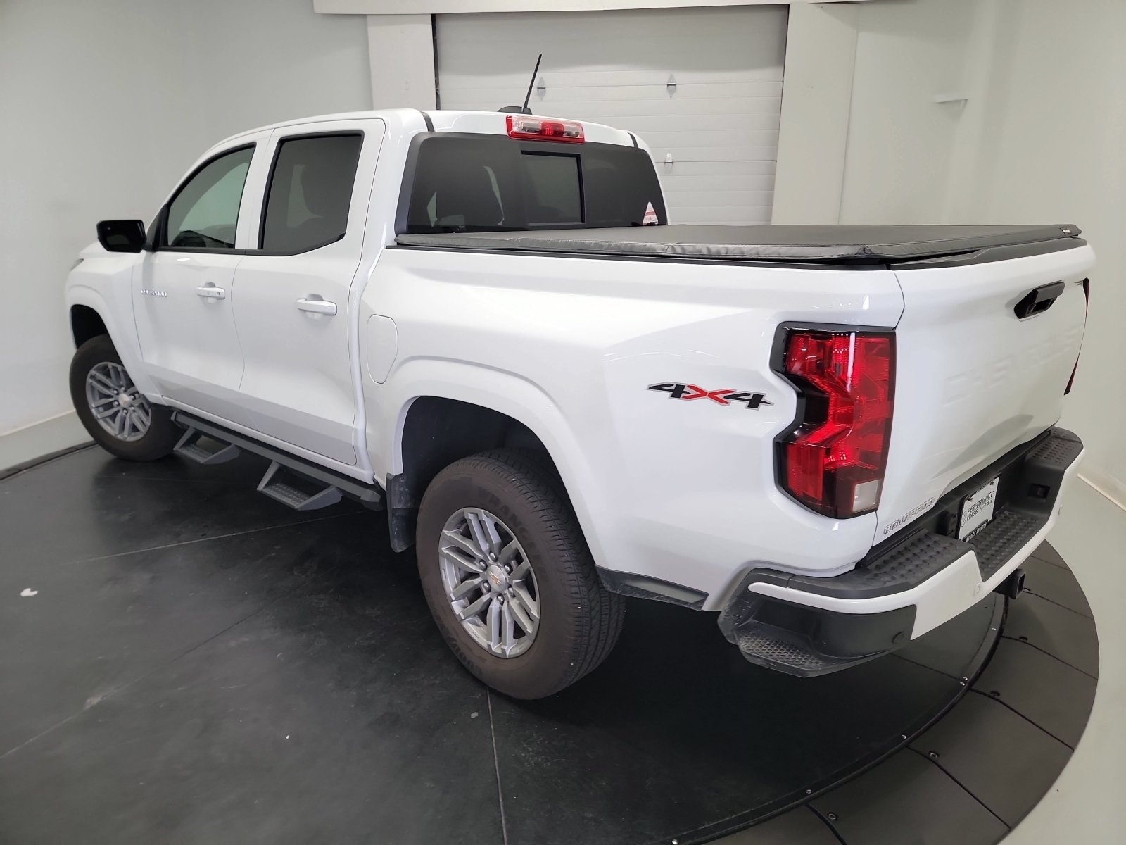 Used 2026 Chevrolet Colorado LT w/ Advanced Trailering Package AWD/4WD image 6
