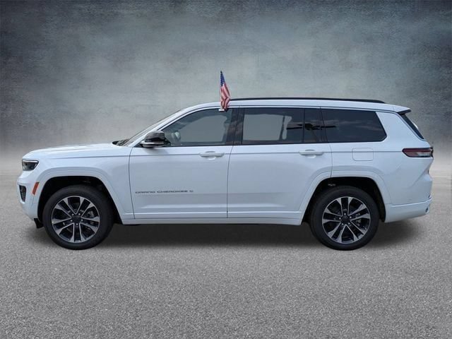 New 2025 Jeep Grand Cherokee L Overland w/ Advanced Protech Group III AWD/4WD image 8