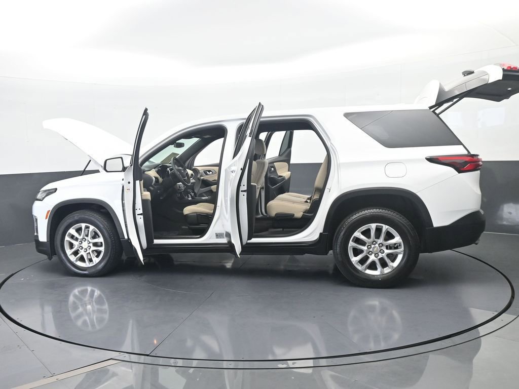 Used 2023 Chevrolet Traverse LS image 66