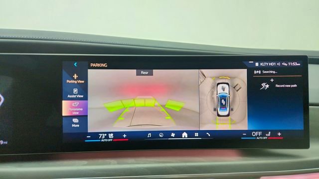 Used 2023 BMW i7 xDrive60 w/ Executive Package 2 image 50