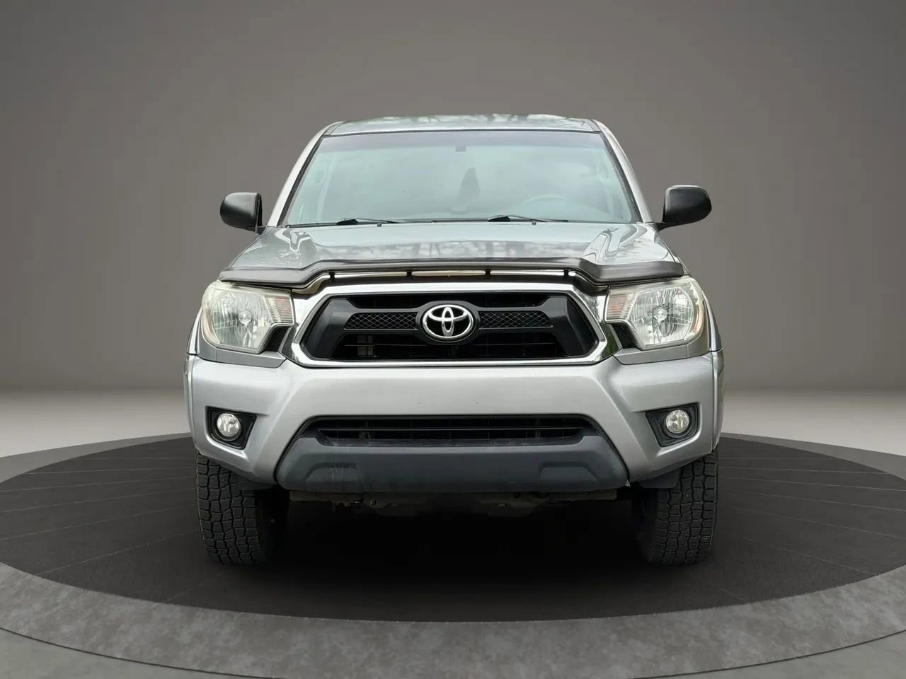 Used 2015 Toyota Tacoma PreRunner w/ SR5 Package RWD image 2