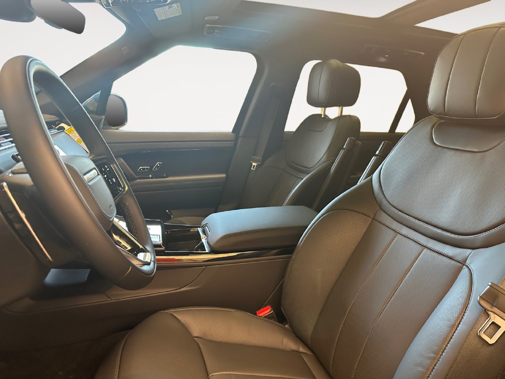 New 2027 Land Rover Range Rover Sport SE AWD/4WD image 9