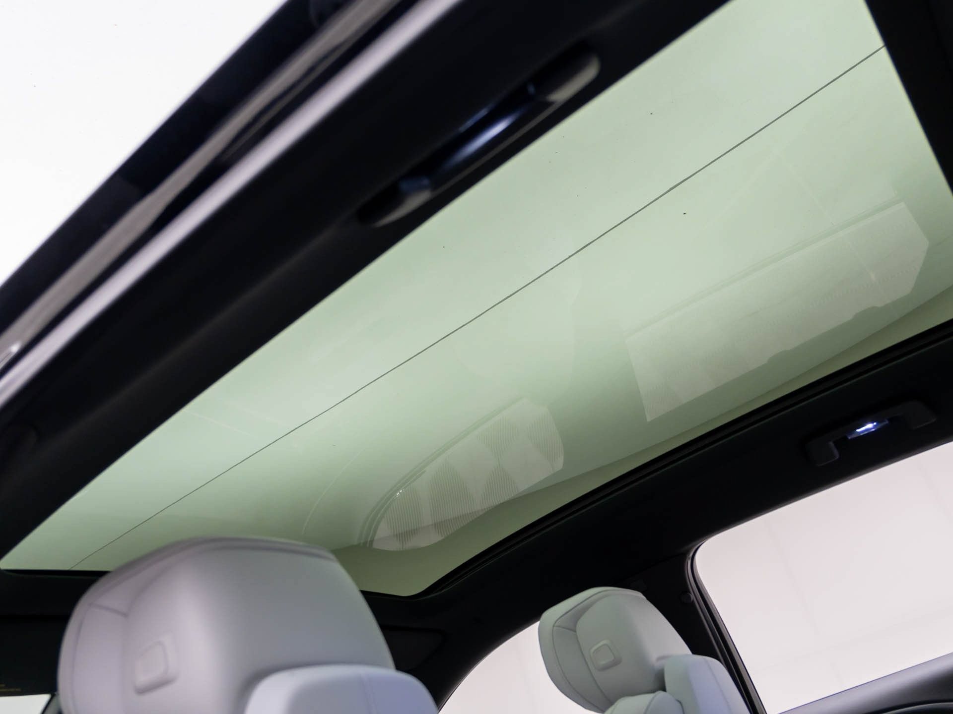Certified 2024 Cadillac Lyriq Luxury RWD image 20