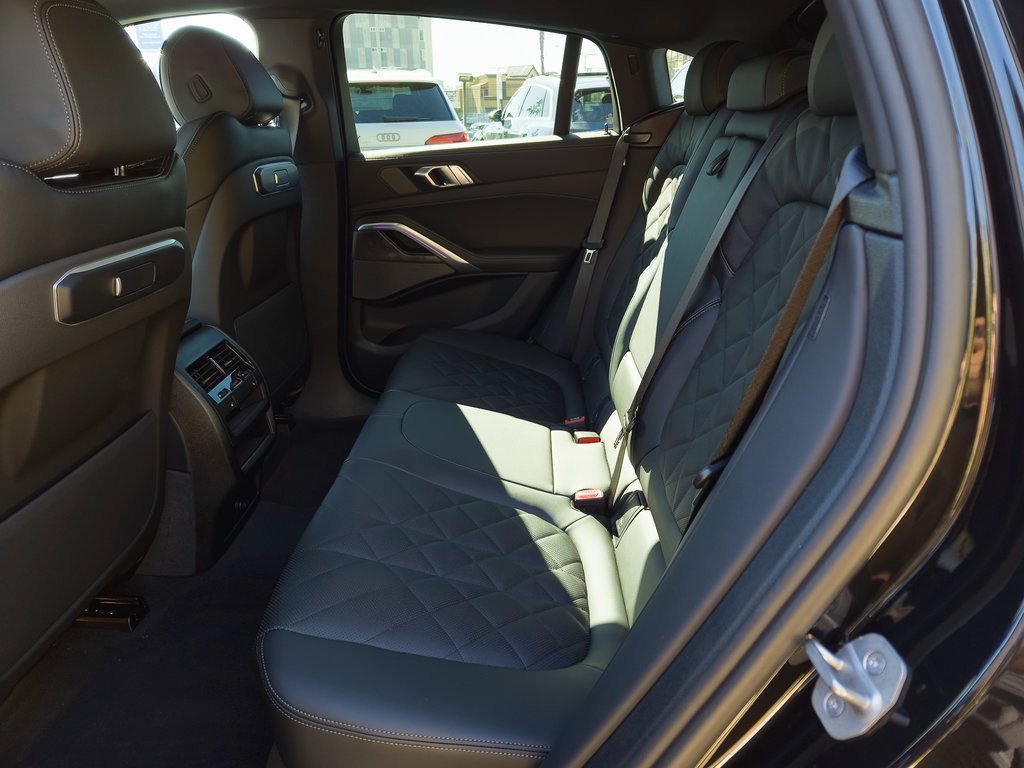 New 2026 BMW X6 xDrive40i image 18