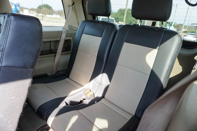 Used 2010 Ford Explorer Eddie Bauer image 10