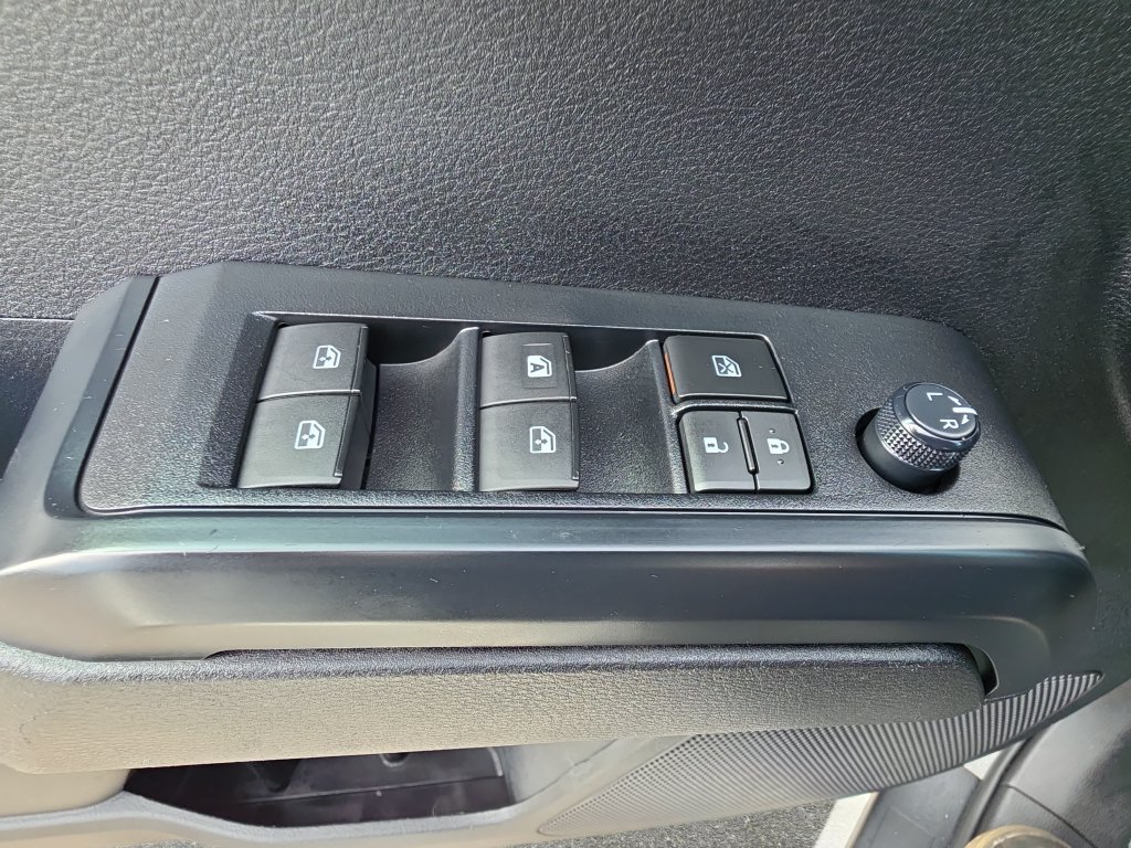Used 2021 Toyota Tacoma SR w/ SR Convenience Package RWD image 25