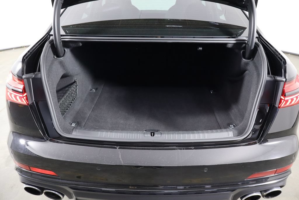 Used 2020 Audi S6 Premium Plus w/ Black Optic Package AWD/4WD image 17