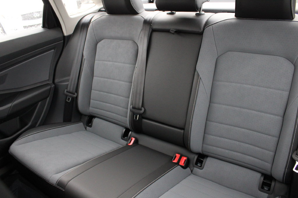 New 2027 Volkswagen Jetta SE FWD image 22
