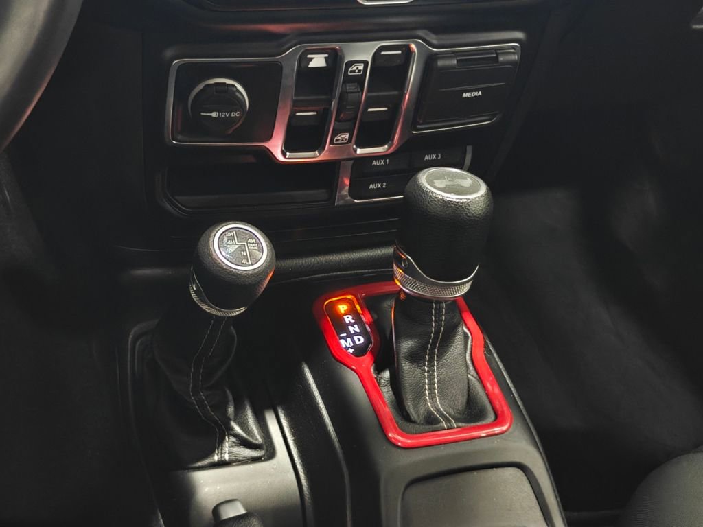 Used 2021 Jeep Wrangler Unlimited Sahara w/ Uconnect 4C Nav & Sound Group image 9