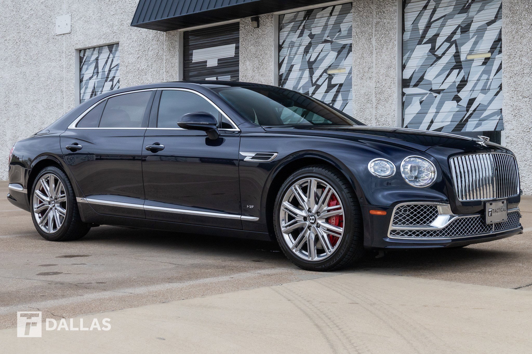 Used 2022 Bentley Flying Spur V8 image 19