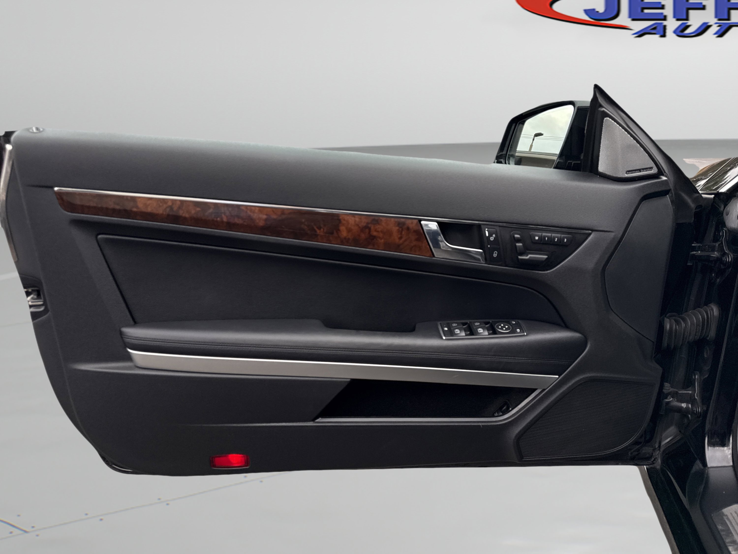 Used 2011 Mercedes-Benz E 350 Coupe image 8