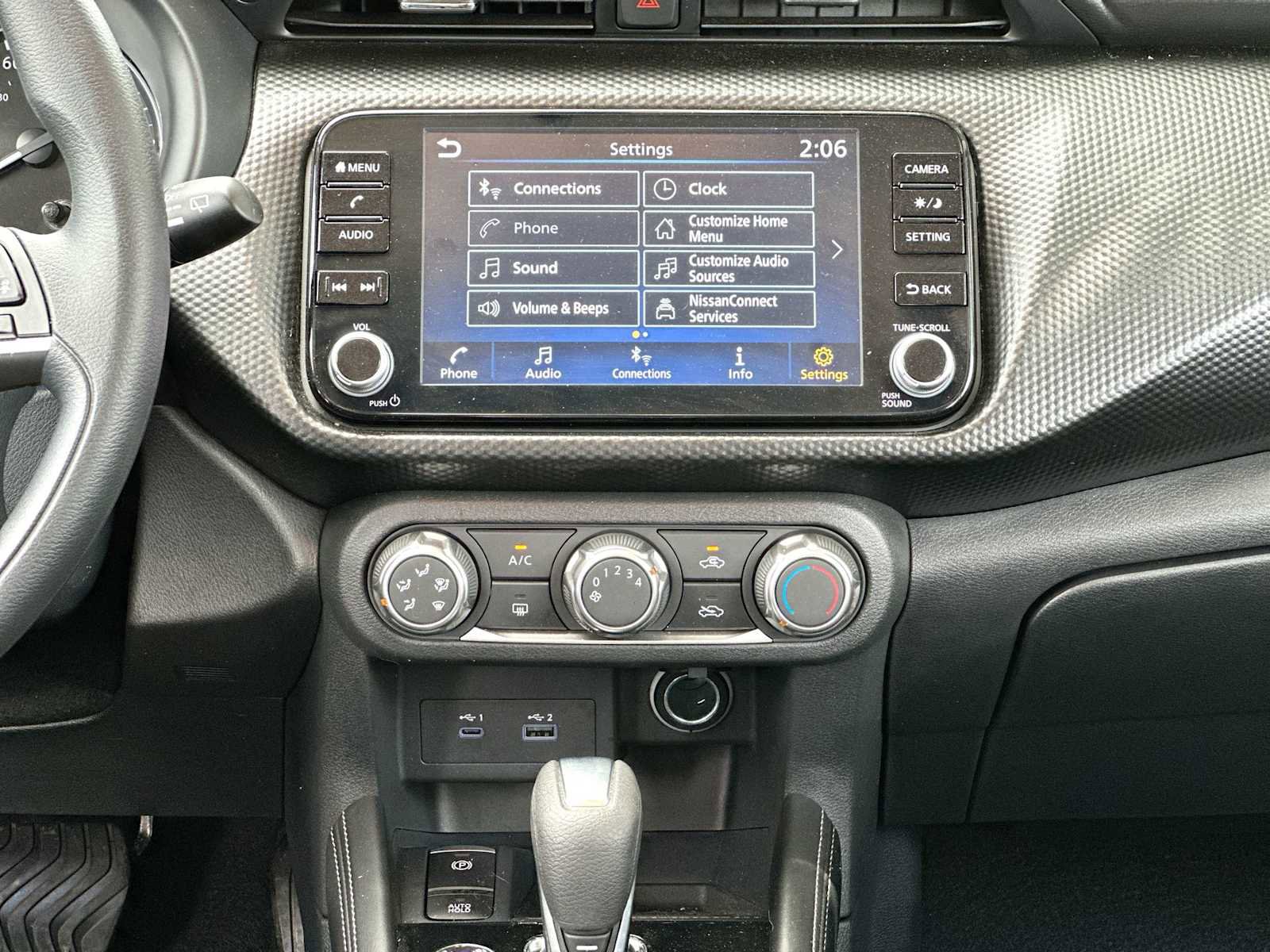 Used 2024 Nissan Kicks SV FWD image 26