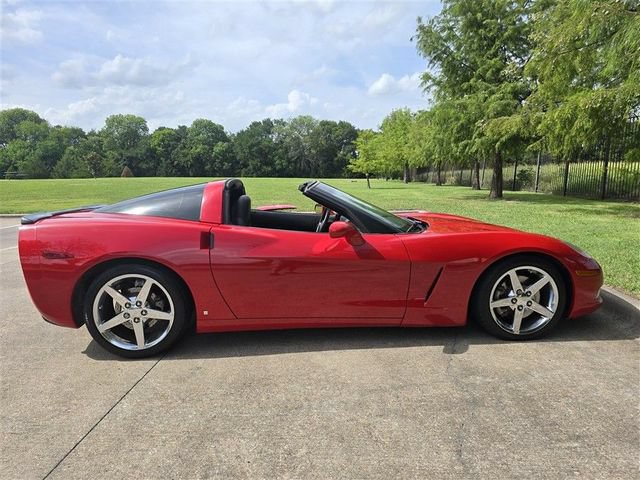 Used 2006 Chevrolet Corvette Coupe w/ Preferred Equipment Group RWD image 12