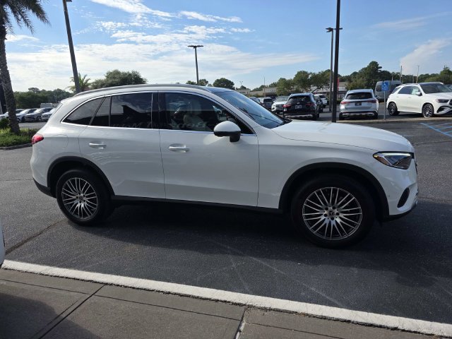 Certified 2025 Mercedes-Benz GLC 300 image 6