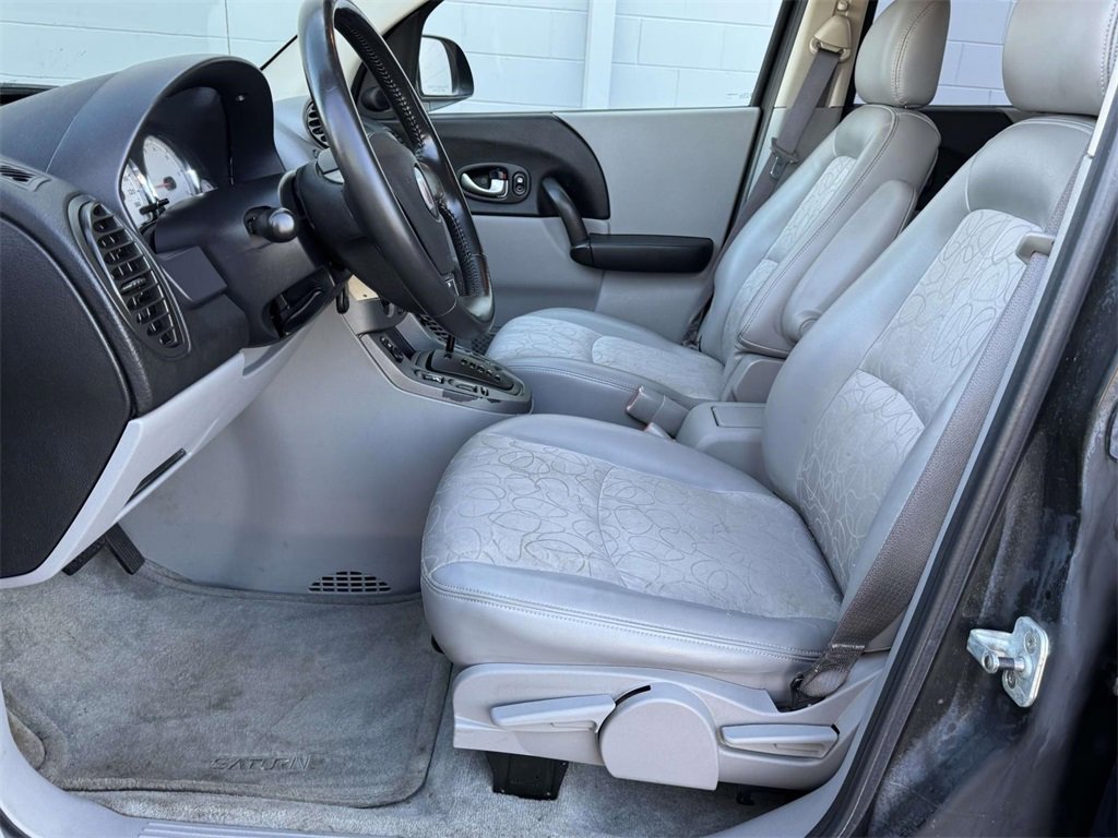 Used 2004 Saturn Vue 2WD V6 image 20