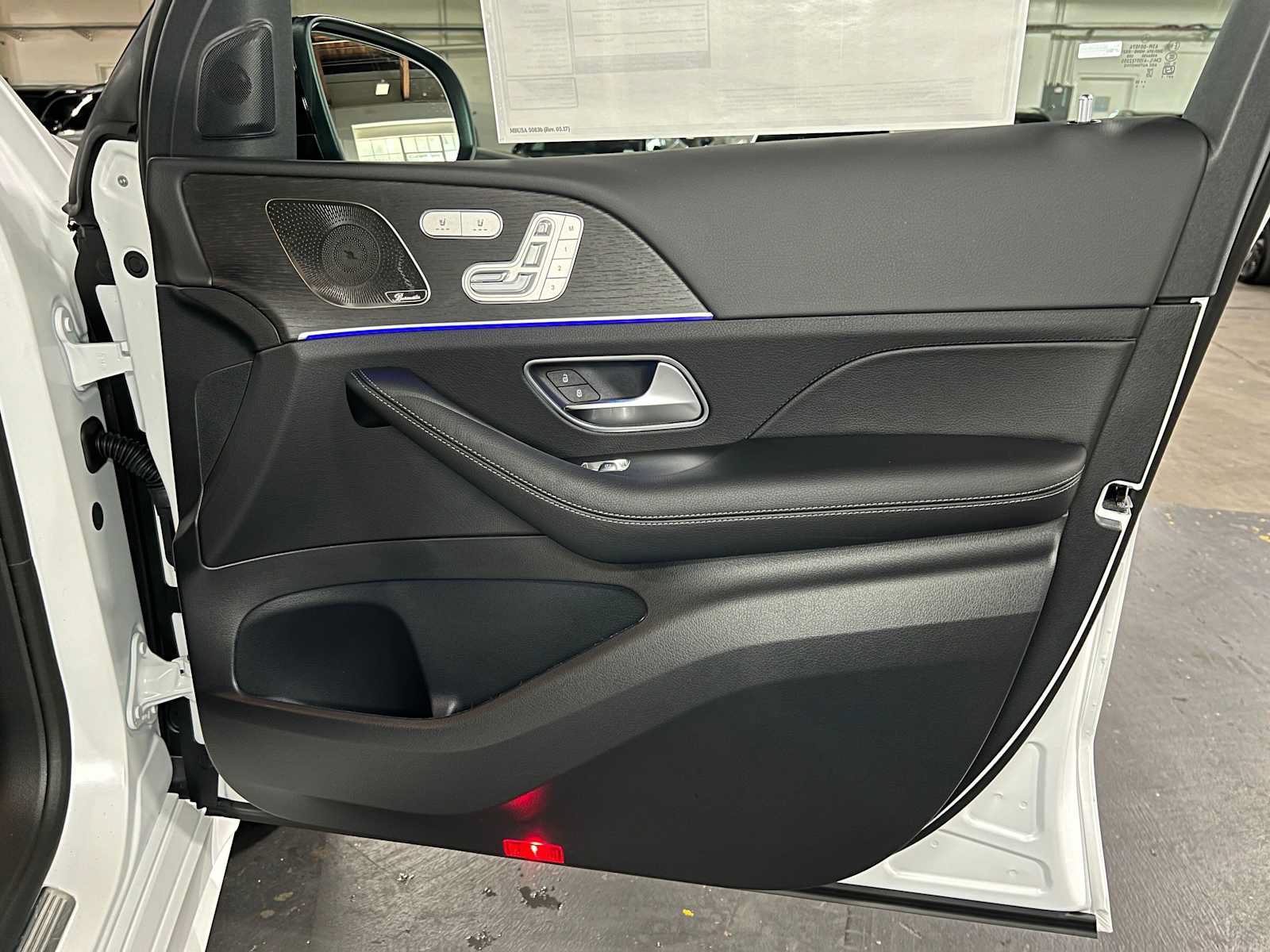 New 2026 Mercedes-Benz GLS 450 4MATIC image 10