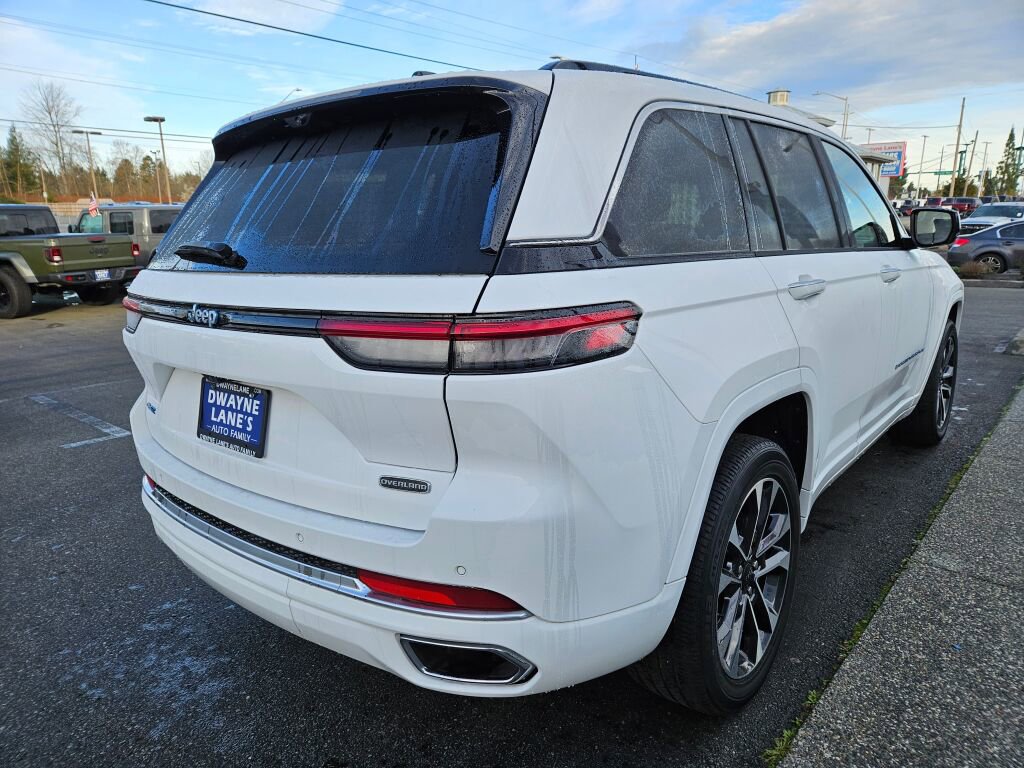 Used 2023 Jeep Grand Cherokee Overland w/ Luxury Tech Group IV image 5