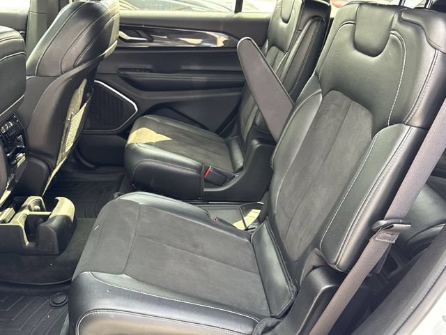 Used 2022 Jeep Grand Cherokee L Laredo RWD image 23