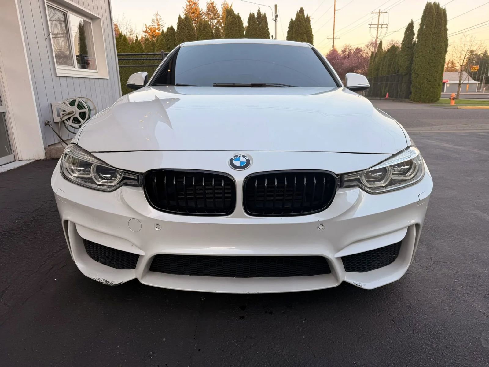 Used 2017 BMW 340i Sedan w/ Technology Package image 7