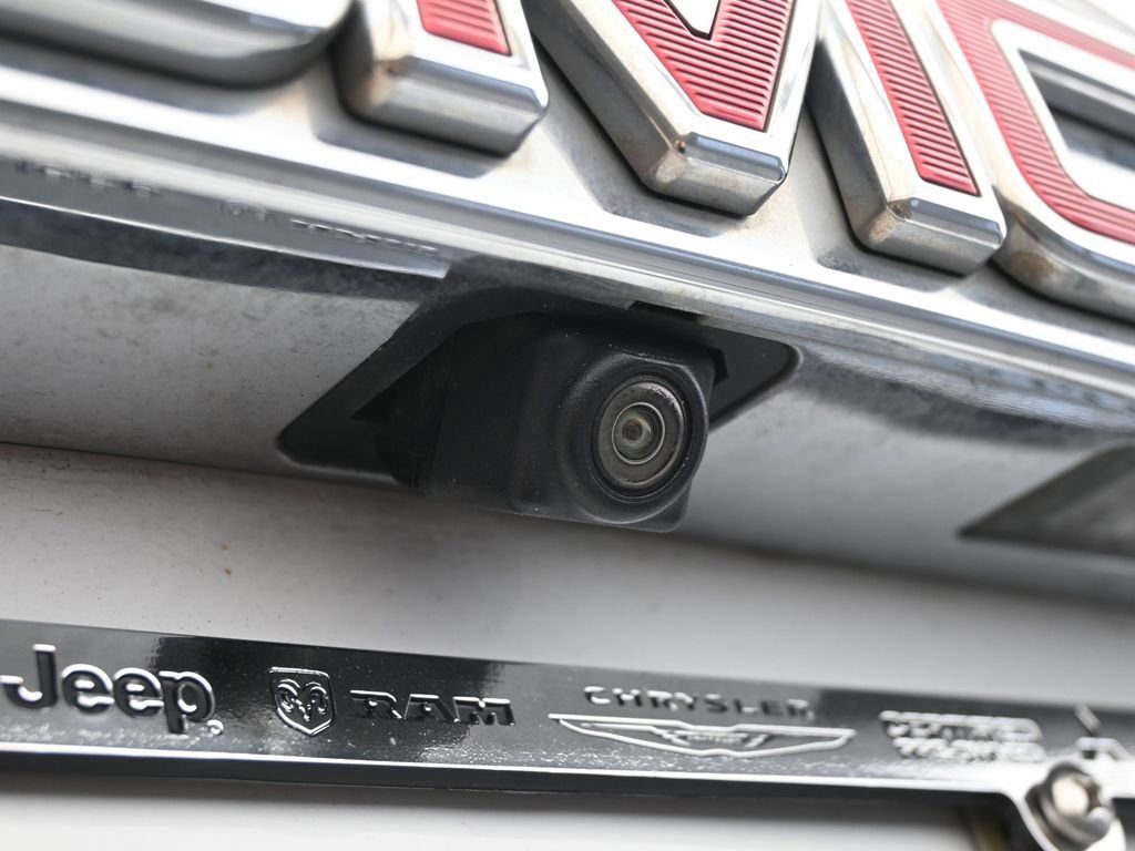 Used 2019 GMC Acadia SLE w/ Driver Alert Package I image 41