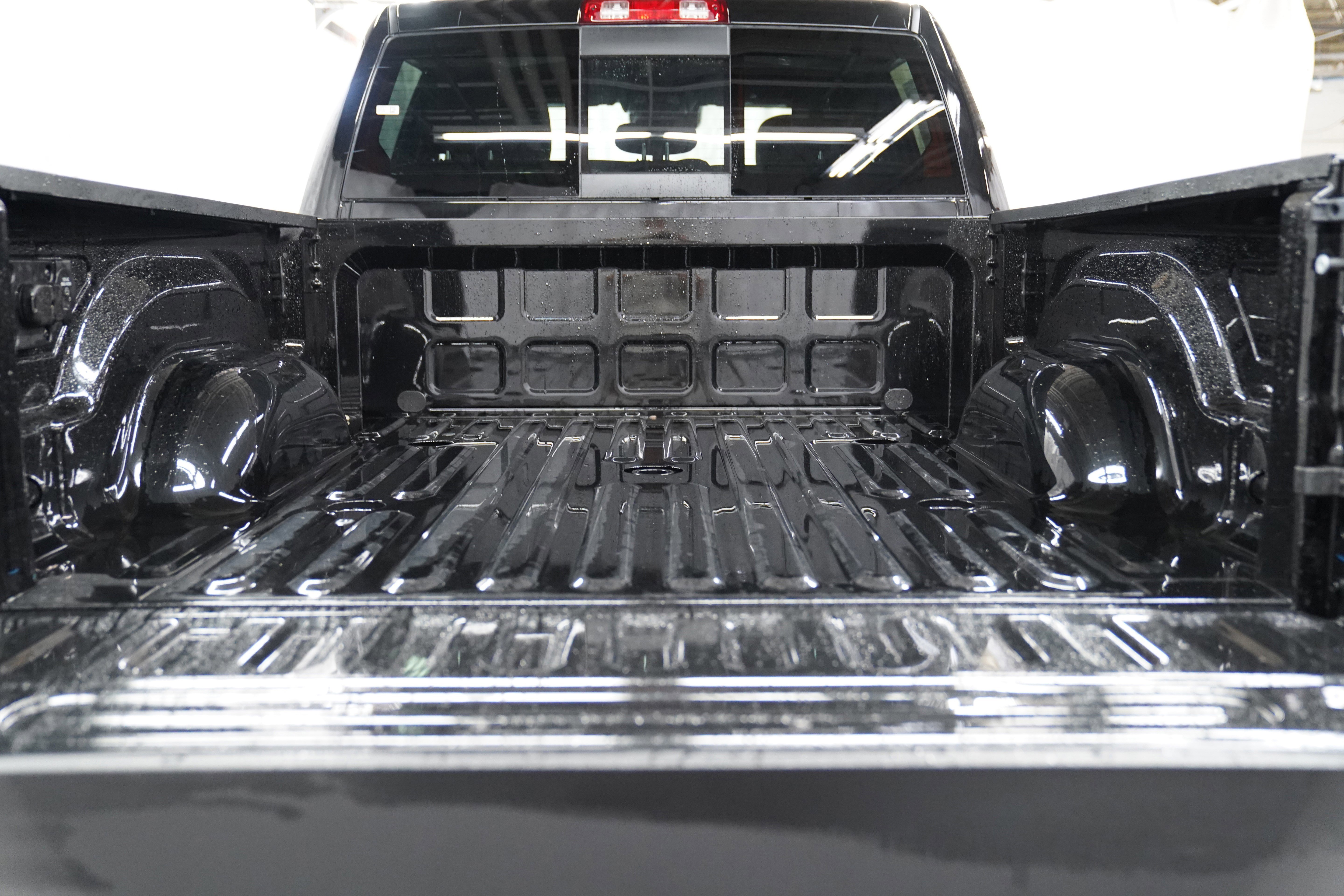 New 2025 RAM 3500 Tradesman w/ Safety Group AWD/4WD image 7