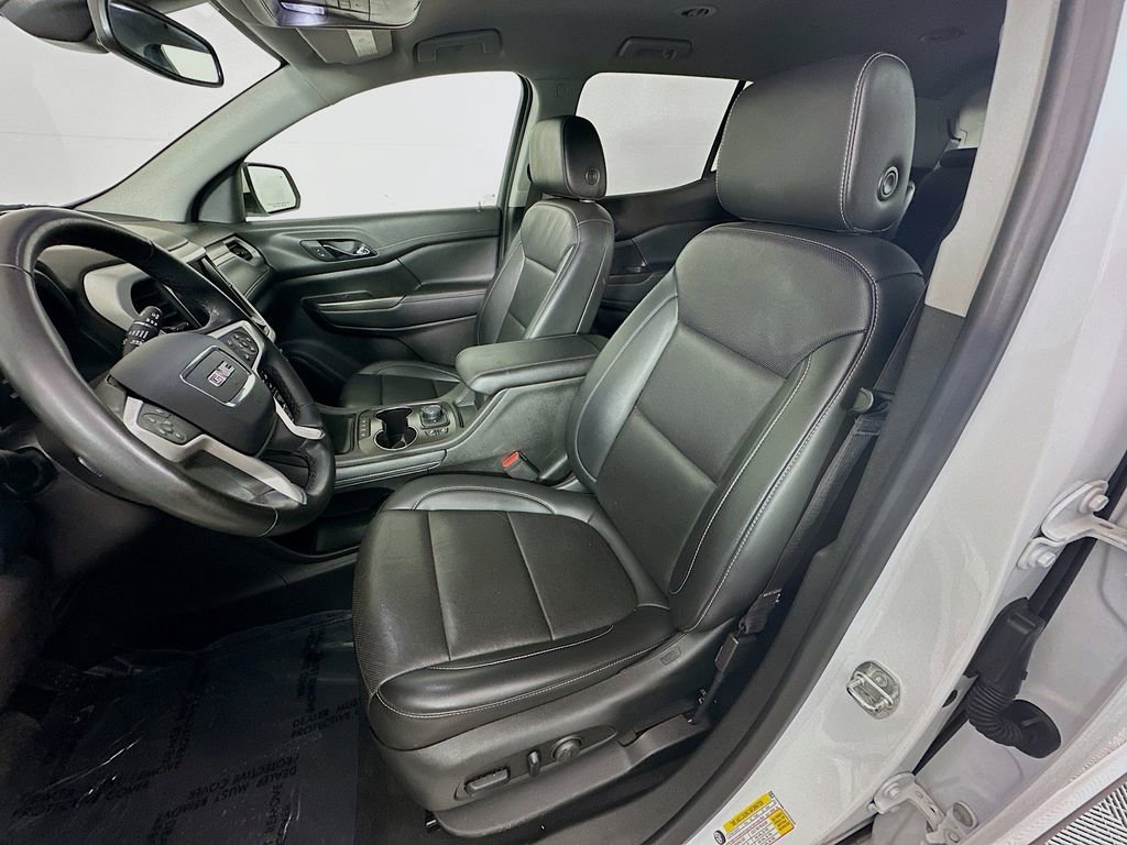 Used 2023 GMC Acadia SLT image 30