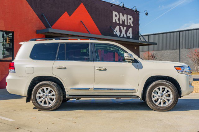 Used 2021 Toyota Land Cruiser image 4