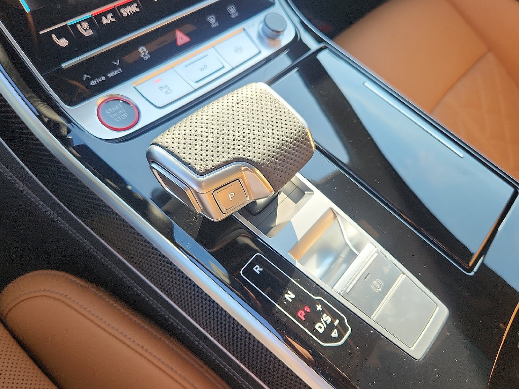 Certified 2026 Audi S8 AWD/4WD image 19