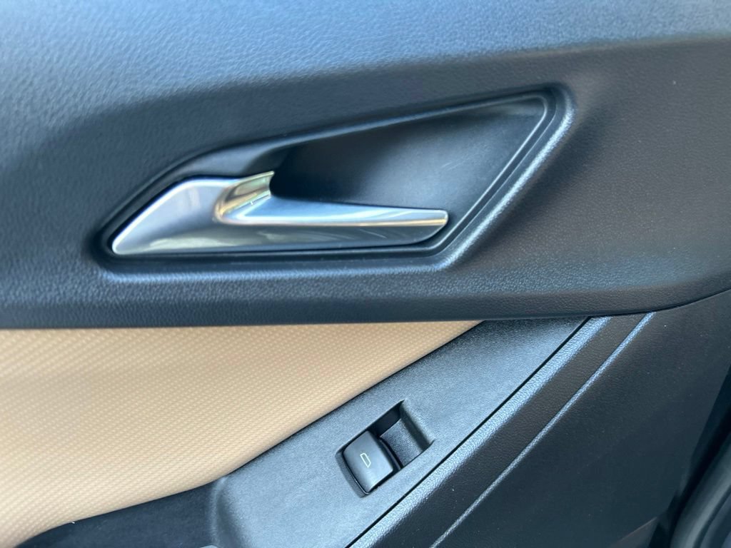 Used 2025 Chevrolet Equinox ACTIV w/ Safety and Technology Package FWD image 20