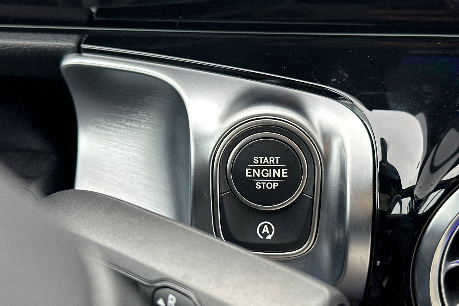 New 2026 Mercedes-Benz GLB 250 image 19