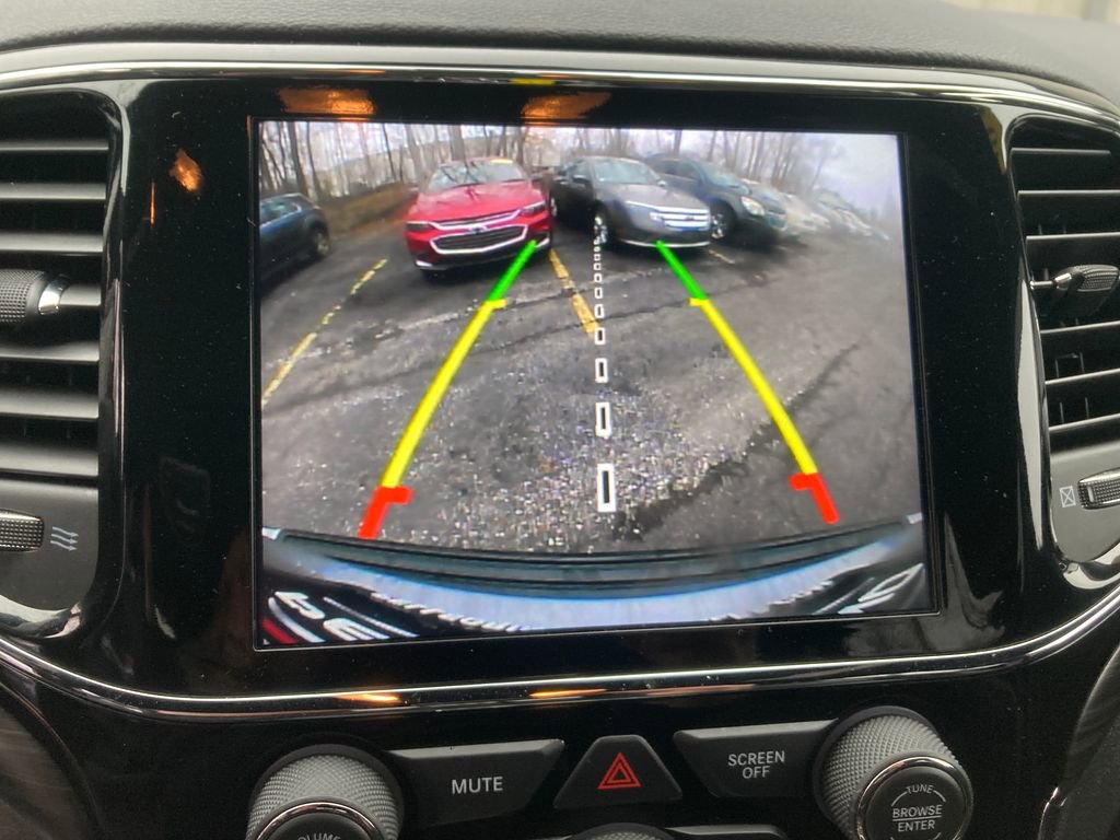 Used 2019 Jeep Grand Cherokee Altitude image 24