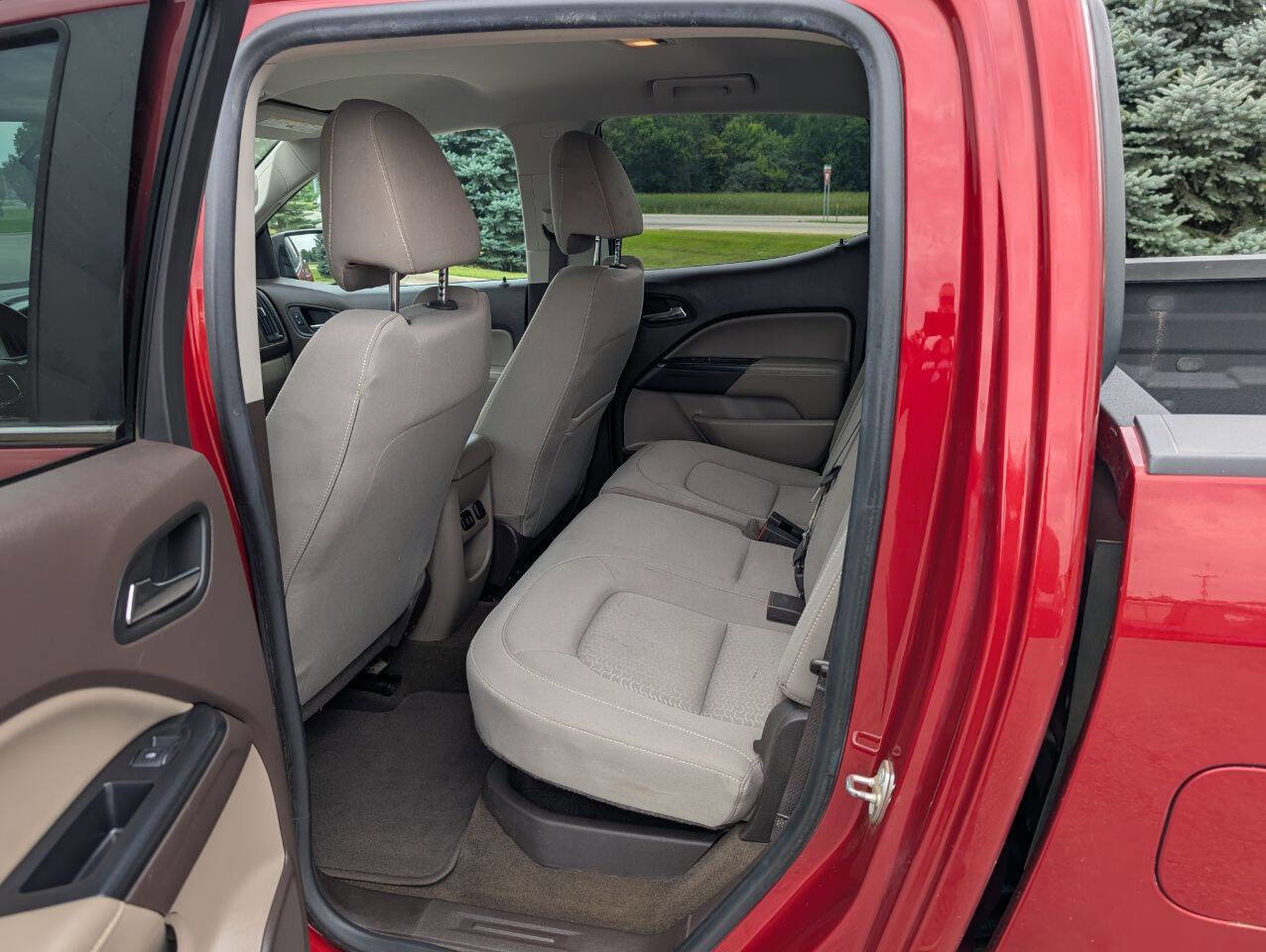 Used 2016 GMC Canyon SLE w/ SLE Convenience Package image 14