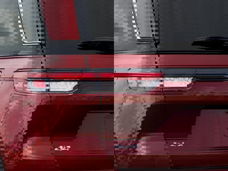 New 2025 Jeep Grand Cherokee Limited image 9