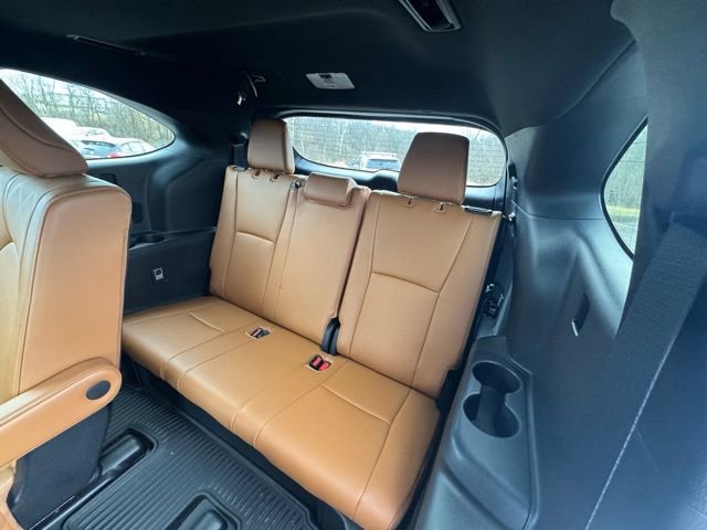 Used 2023 Toyota Highlander Platinum image 15