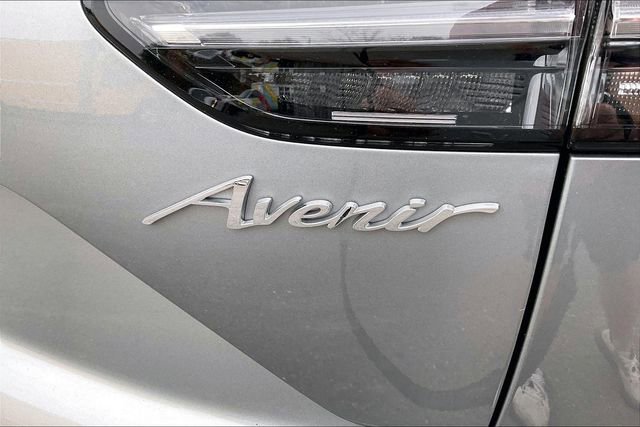 Used 2023 Buick Envision Avenir image 23