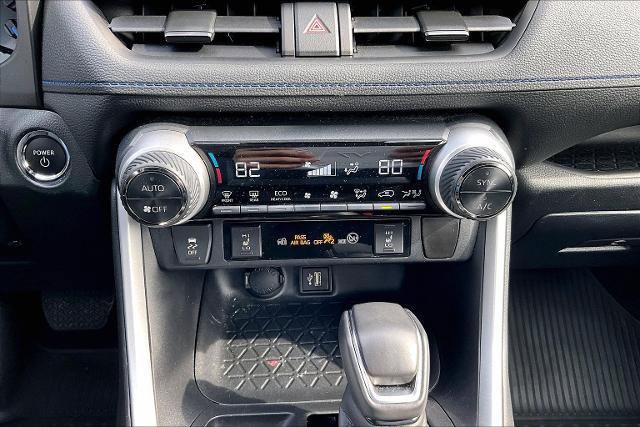 Used 2024 Toyota RAV4 SE w/ Convenience Package image 15