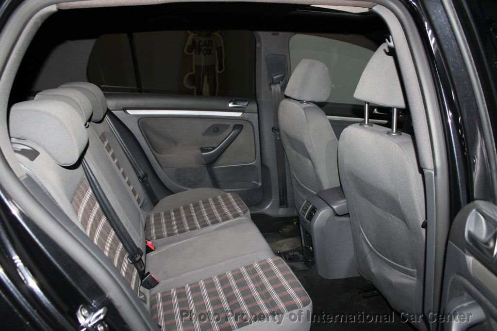 Used 2009 Volkswagen GTI 4-Door image 25