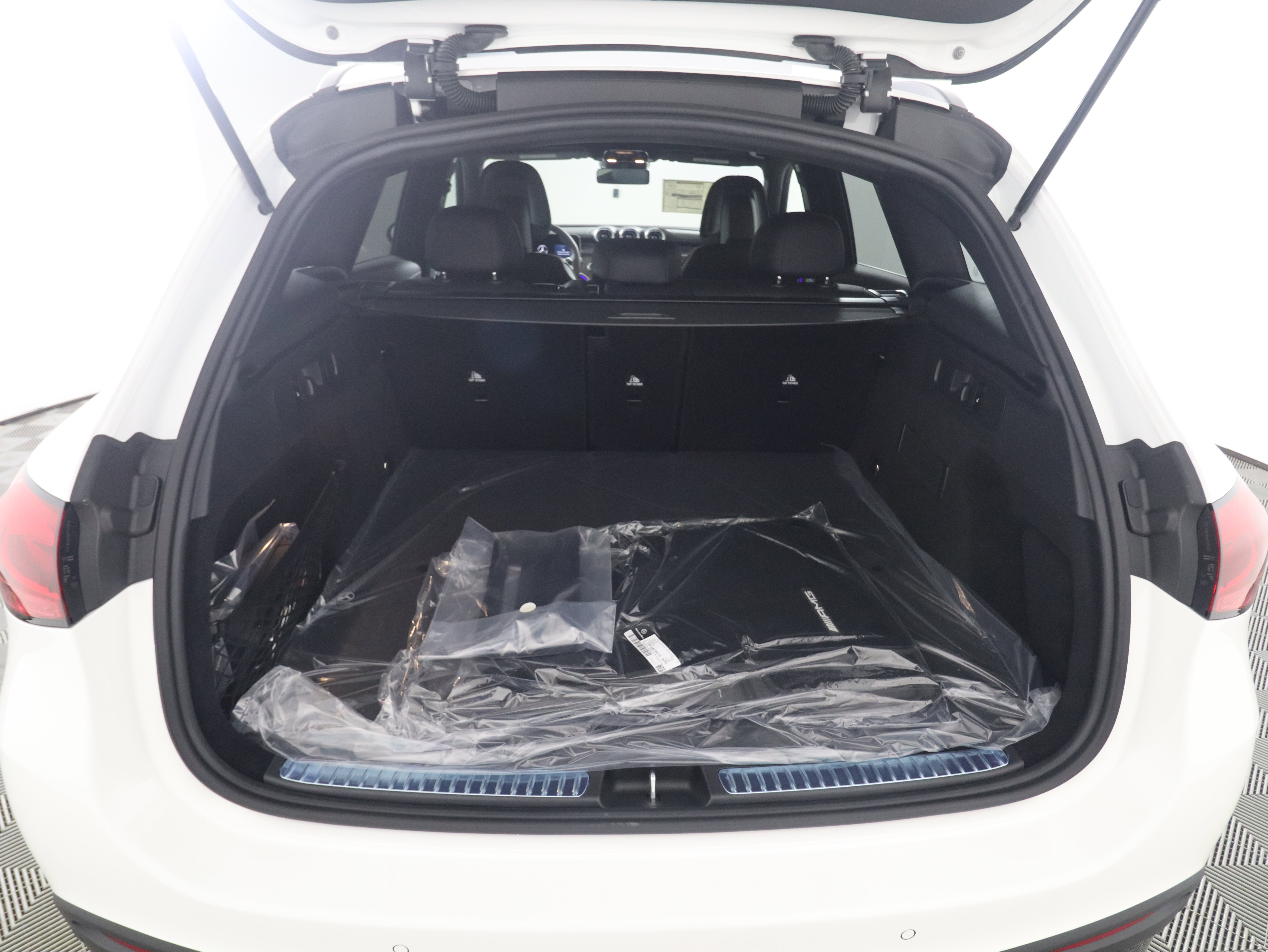 New 2026 Mercedes-Benz GLC 300 image 19