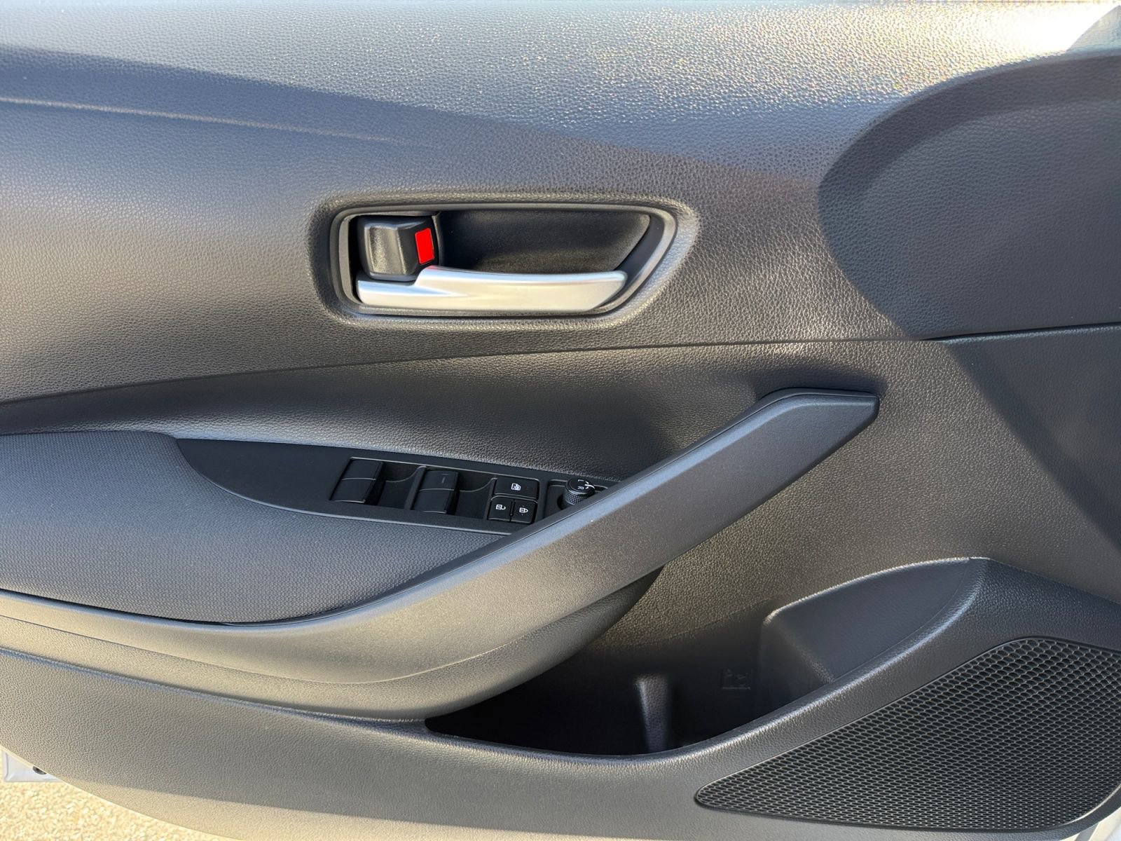 New 2026 Toyota Corolla SE image 18