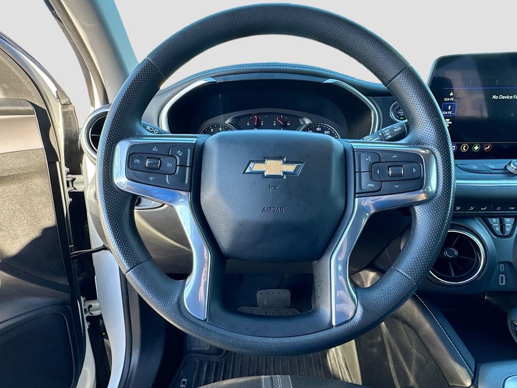 Used 2023 Chevrolet Blazer LT image 11