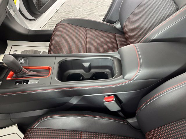 New 2026 Nissan Kicks SR w/ SR Premium Package FWD image 28