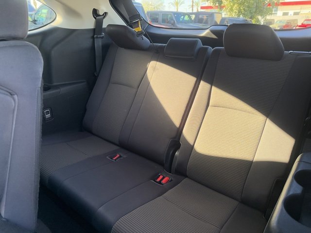 Used 2023 Toyota Highlander LE image 23