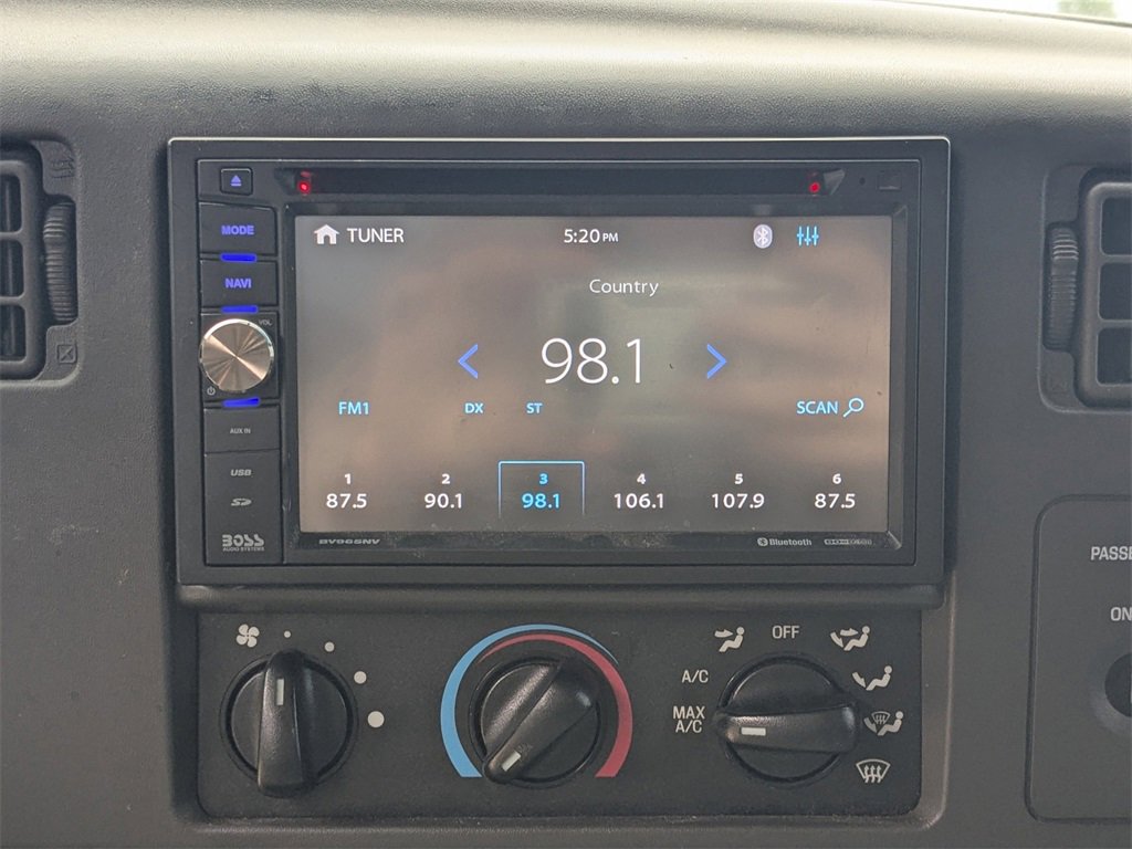 Used 2004 Ford F350 XL image 14