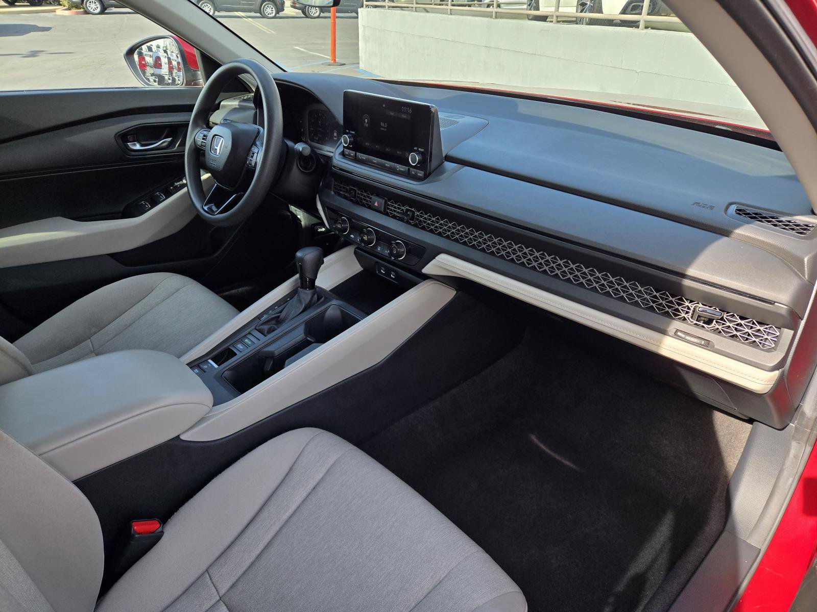 Used 2024 Honda Accord LX image 28